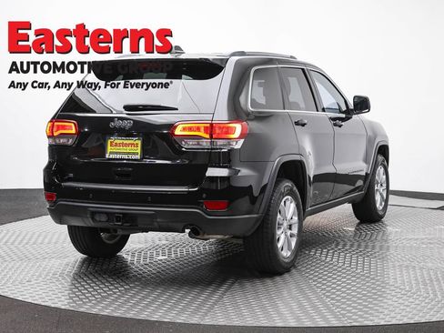 Used 2021 Jeep Grand Cherokee Laredo AWD/4WD image 5