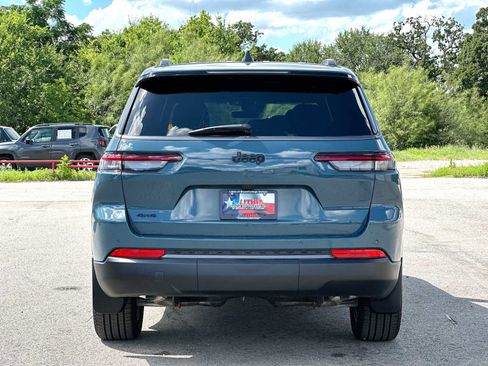 New 2026 Jeep Grand Cherokee L Limited w/ Limited Altitude Package AWD/4WD image 14