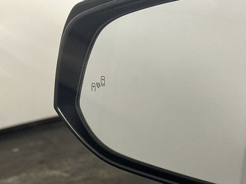 Used 2021 Toyota RAV4 XLE FWD image 16