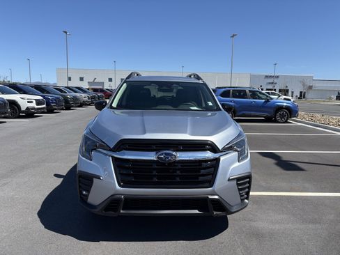 New 2026 Subaru Ascent Limited image 2