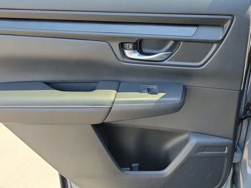 Certified 2025 Honda CR-V EX image 15