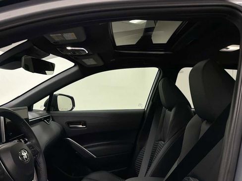 Used 2024 Toyota Corolla Cross XSE w/ Convenience Package image 24