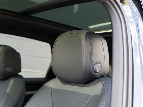 New 2026 Porsche Cayenne image 19