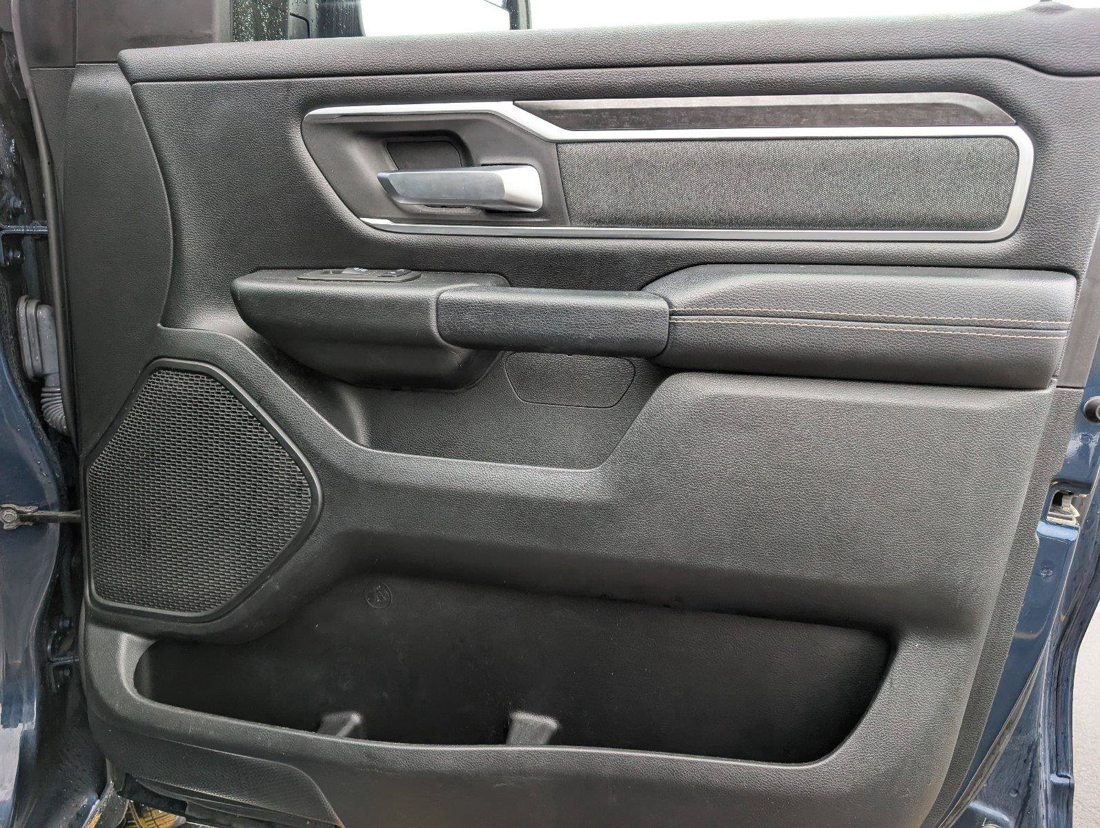 Used 2020 RAM 1500 Big Horn RWD image 40