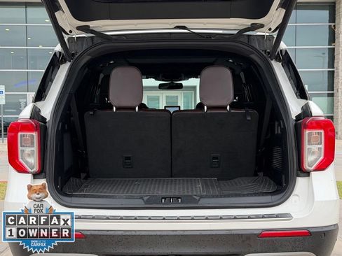 Used 2020 Ford Explorer Platinum w/ Premium Technology Package AWD/4WD image 28