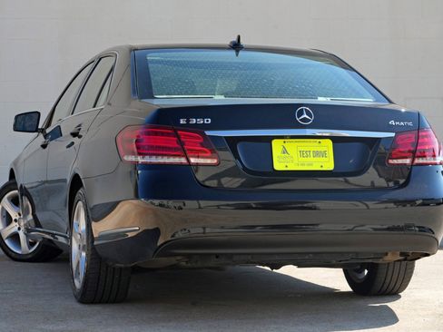 Used 2014 Mercedes-Benz E 350 4MATIC Sedan image 5