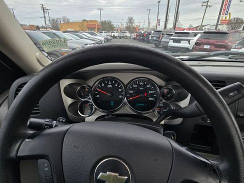 Used 2014 Chevrolet Silverado 2500 W/T image 13