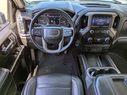Used 2020 GMC Sierra 2500 Denali w/ Denali Ultimate Package AWD/4WD image 16