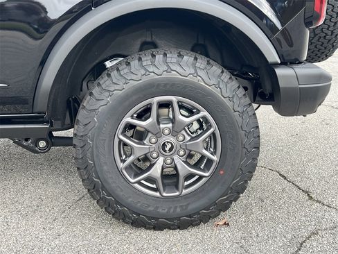 New 2025 Ford Bronco Badlands image 28