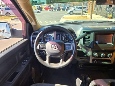 Used 2020 RAM 3500 Tradesman image 12