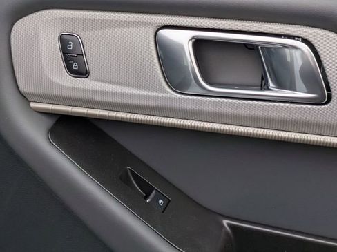 New 2026 Ford Explorer Active w/ Active Comfort Package image 37