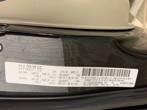 Used 2016 Dodge Grand Caravan SXT image 36