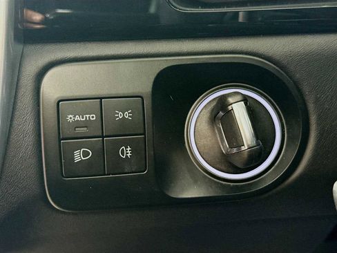 Used 2023 Porsche Cayenne Turbo S image 11