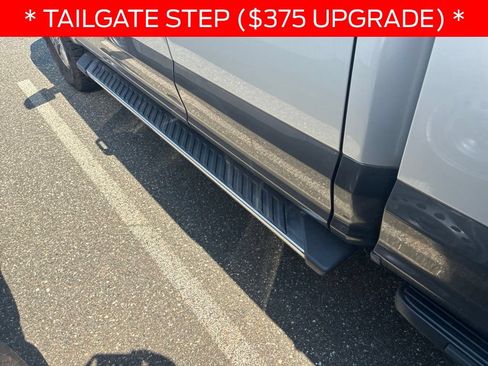 Used 2015 Ford F150 XLT w/ Equipment Group 302A Luxury AWD/4WD image 6