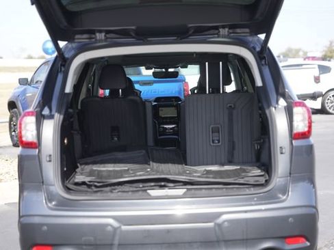 Used 2022 Subaru Ascent Limited w/ Technology Package image 31