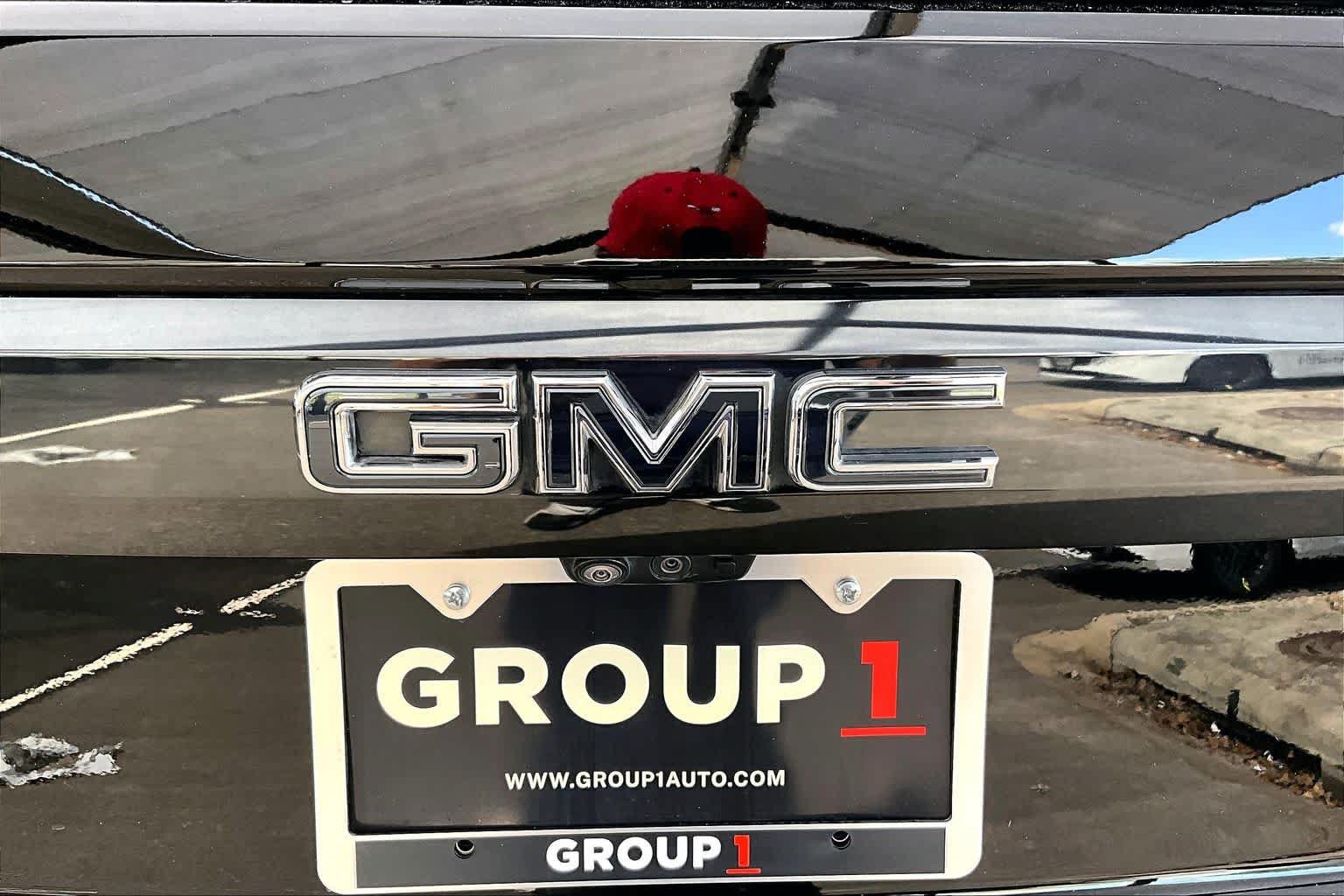 Used 2024 GMC Yukon XL Denali Ultimate AWD/4WD image 31