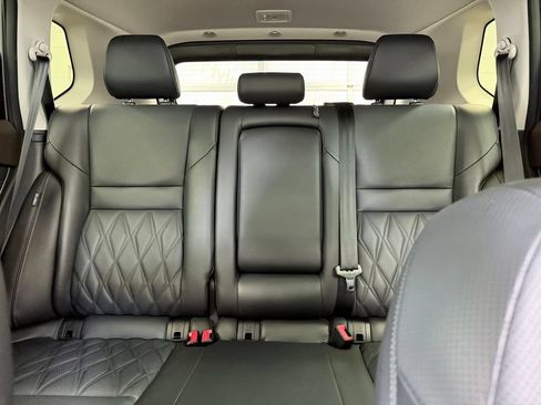 Used 2023 Nissan Rogue Platinum w/ Platinum Premium Package FWD image 16
