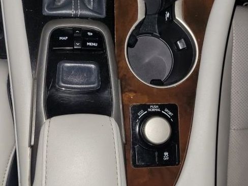 Used 2019 Lexus RX 350 FWD w/ Navigation Package image 19