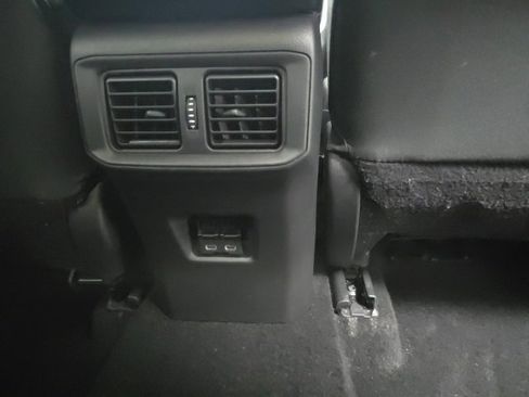 Used 2024 Toyota RAV4 XLE image 9