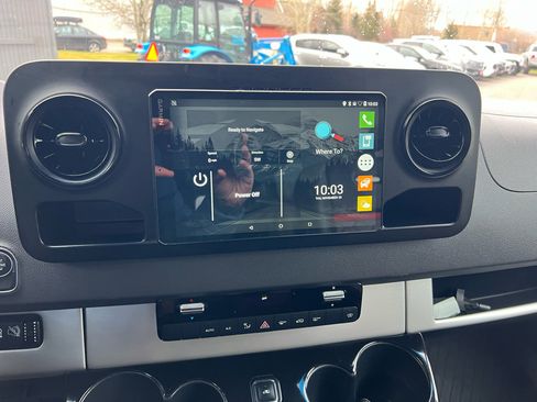 Used 2021 Mercedes-Benz Sprinter 3500 image 32