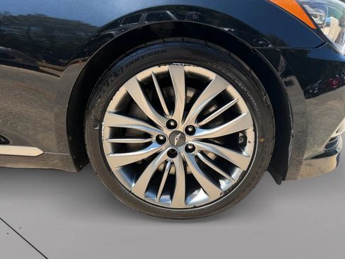 Used 2015 Hyundai Genesis 5.0 RWD image 37