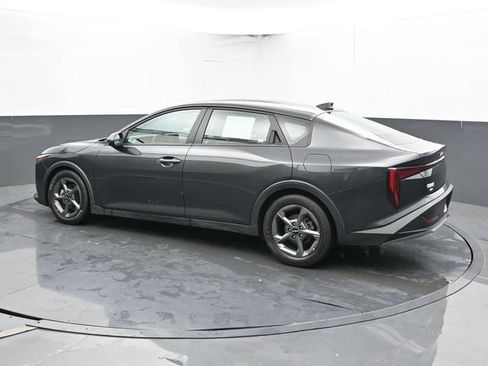 Used 2025 Kia K4 FWD image 9