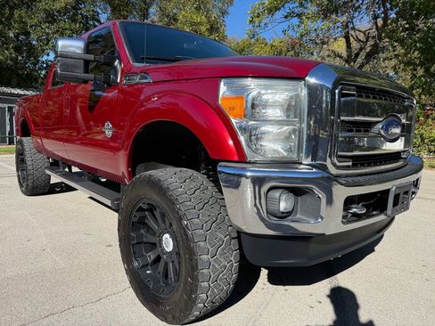 Used 2014 Ford F250 Lariat w/ Chrome Package image 1