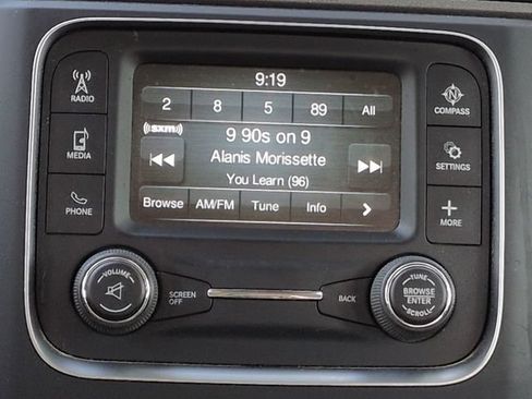Used 2019 RAM 1500 Express AWD/4WD image 18