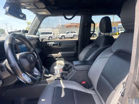 Used 2023 Ford Bronco Black Diamond AWD/4WD image 9