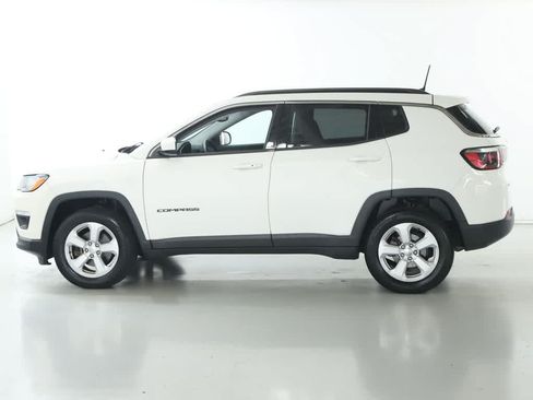 Used 2017 Jeep Compass Latitude w/ Popular Equipment Group AWD/4WD image 40