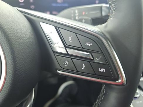 Used 2025 Buick Enclave Preferred image 12