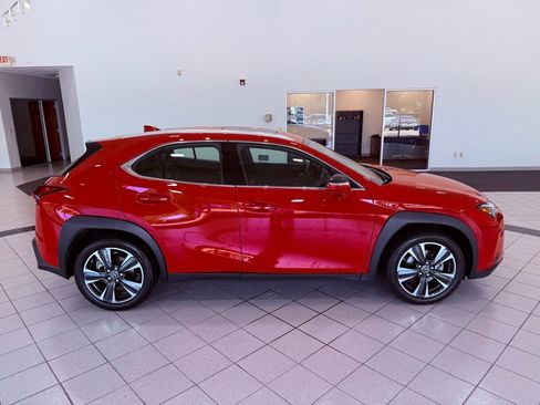Certified 2024 Lexus UX 250h FWD image 14