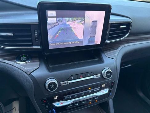 Used 2020 Ford Explorer Limited w/ Class III Trailer Tow Package RWD image 35