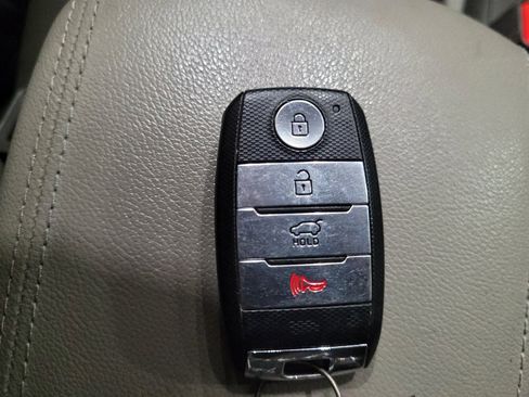 Used 2019 Kia Sportage EX FWD image 32