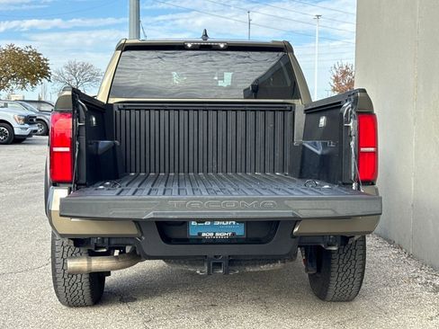 Used 2024 Toyota Tacoma 4x4 Double Cab image 25
