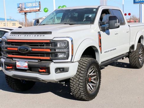 New 2026 Ford F250 Lariat w/ Black Appearance Package image 2