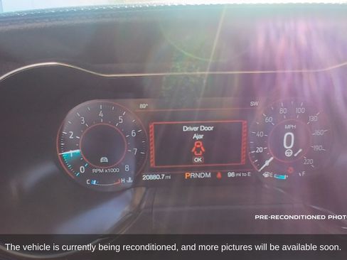 Used 2021 Ford Mustang Shelby GT500 w/ Technology Package RWD image 16