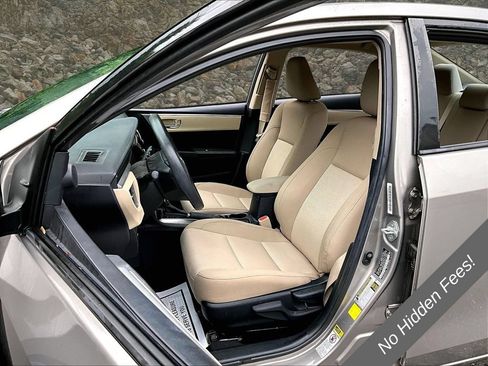 Used 2014 Toyota Corolla LE FWD image 22