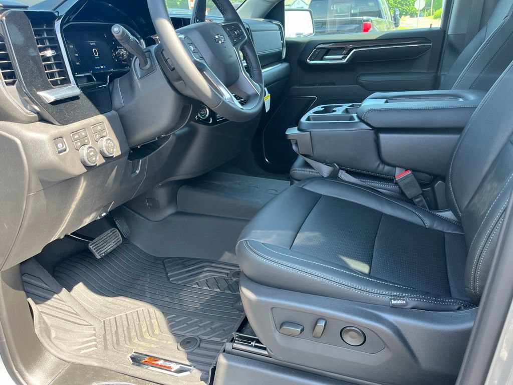 New 2026 Chevrolet Silverado 1500 LT Trail Boss w/ Protection Package AWD/4WD image 10