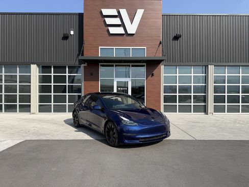 Used 2021 Tesla Model 3 Performance AWD/4WD image 1