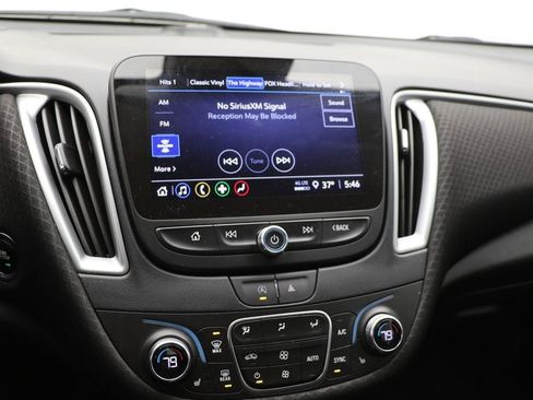 Used 2024 Chevrolet Malibu LT image 21