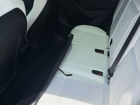 Used 2024 Tesla Model Y Performance AWD/4WD image 29