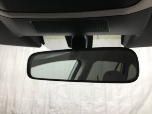 Used 2023 Subaru Outback Premium AWD/4WD image 28
