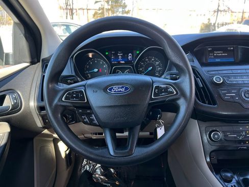 Used 2018 Ford Focus SE image 19
