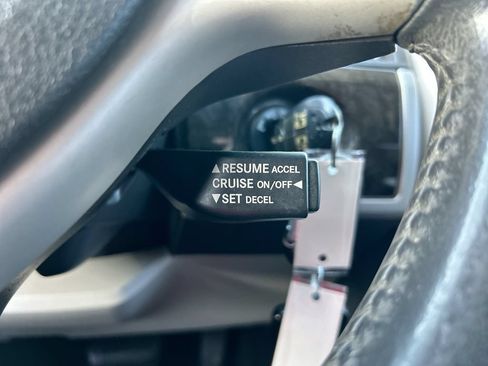 Used 2010 Dodge Grand Caravan SXT FWD image 15