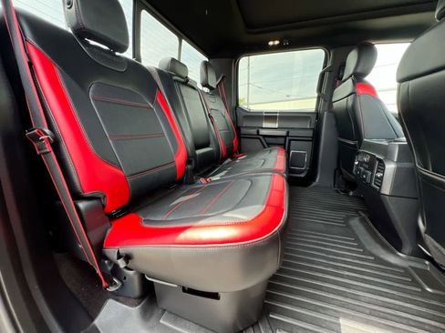 Used 2019 Ford F150 Lariat w/ Equipment Group 502A Luxury AWD/4WD image 20