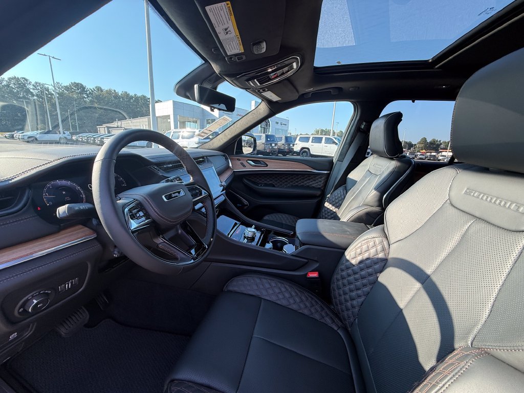 New 2027 Jeep Grand Cherokee Summit AWD/4WD image 20