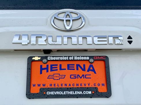 Used 2022 Toyota 4Runner SR5 Premium image 20