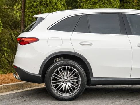 Used 2023 Mercedes-Benz GLC 300 image 13