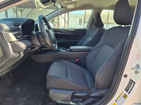 Used 2025 Toyota Camry LE FWD image 23